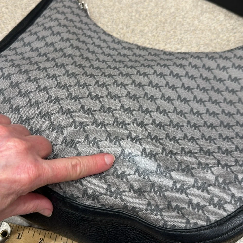 MK Studio Lydia Hobo